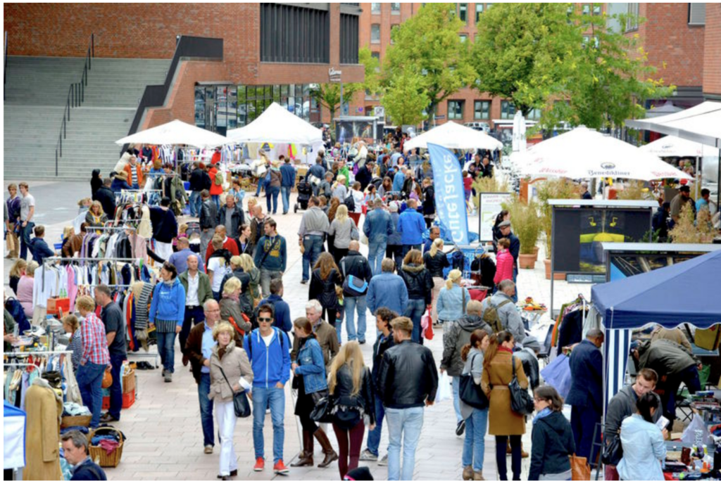Langschläferflohmarkt, am letzten Samstag im Monat, 11-16 Uhr. Nur in ausgewählten Monaten