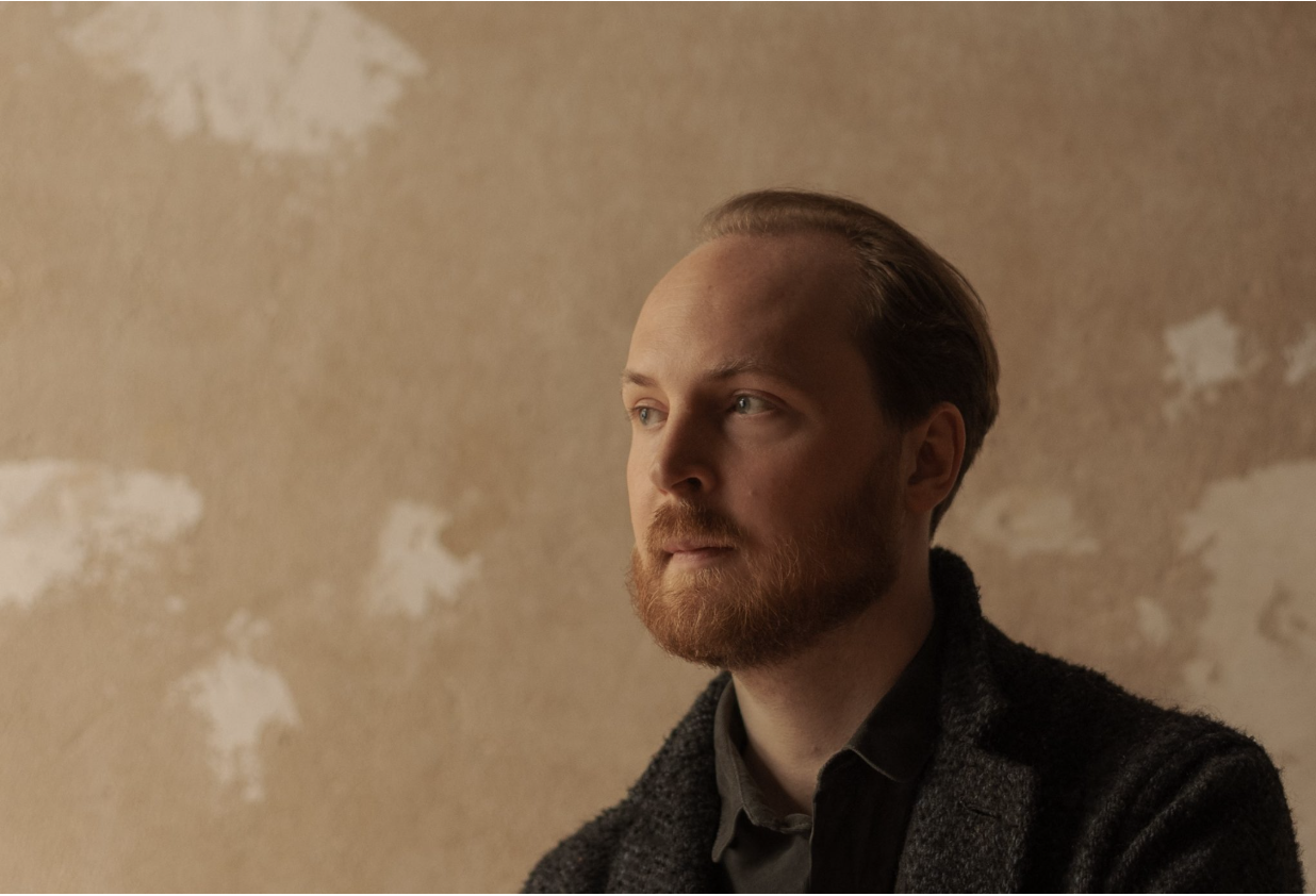 Keno Harriehausen präsentiert am 22.06. mit seinem Quartett das neue Programm „THERE FOR YOU“ in der Halle 424 im Oberhafen.