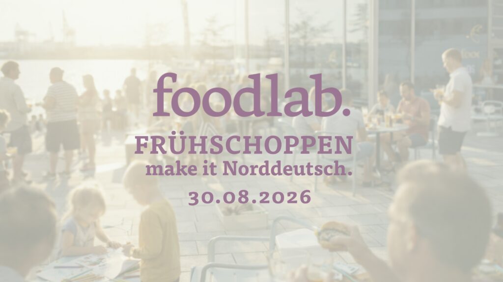Fischbrötchen, Drinks und Live-Musik direkt an der Elbe: Beim Frühschoppen „Make it Norddeutsch!“ lädt das foodlab am 30. August von 10 bis 15 Uhr zum genussvollen Sonntag in der HafenCity ein.